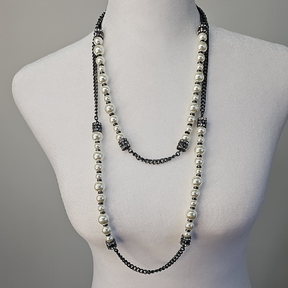 WHBM Elegant Pearl & Gunmetal Chain 2-Strand Necklace w‎ Crystal Embellishments